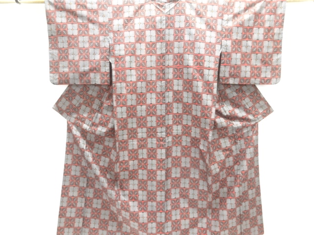 花模様織り出し本場村山大島紬着物